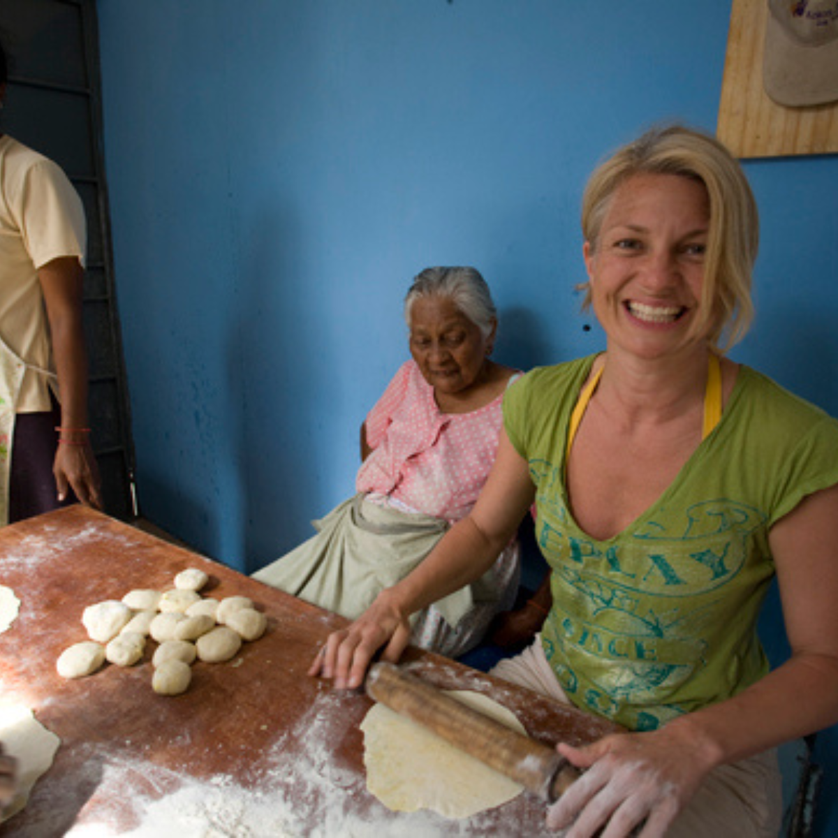 Ami Elsius Making Roti With The Locals In Mauritius